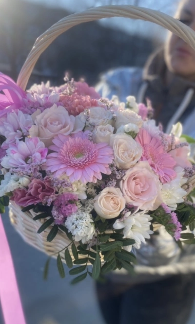 Нежная скромность