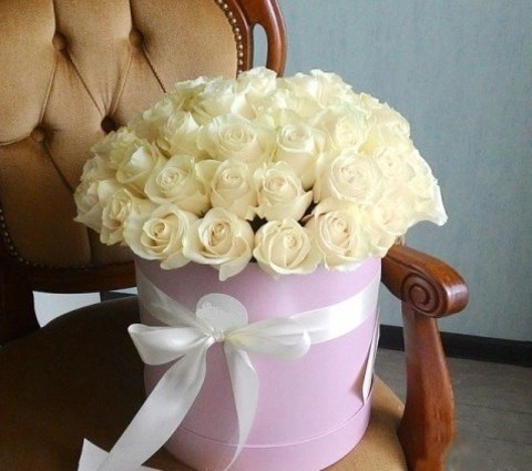 Композиция в коробке &laquo;Айсберг&raquo;