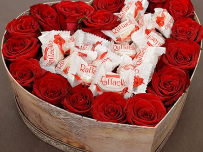 Сердце с рафаэлой