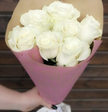 Букет из белых роз «Севиль»
