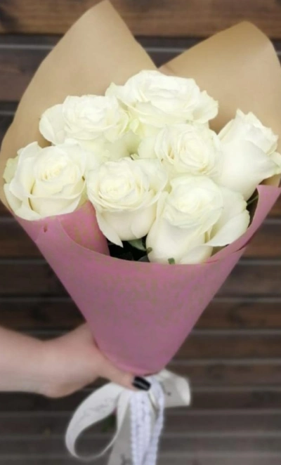 Букет из белых роз «Севиль»