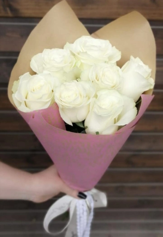 Букет из белых роз &laquo;Севиль&raquo;