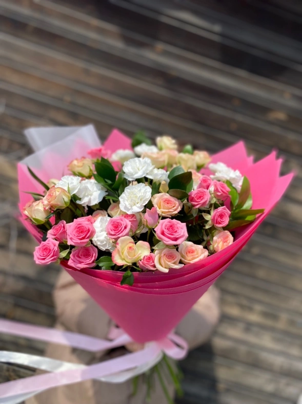 Ассорти из кустовых роз