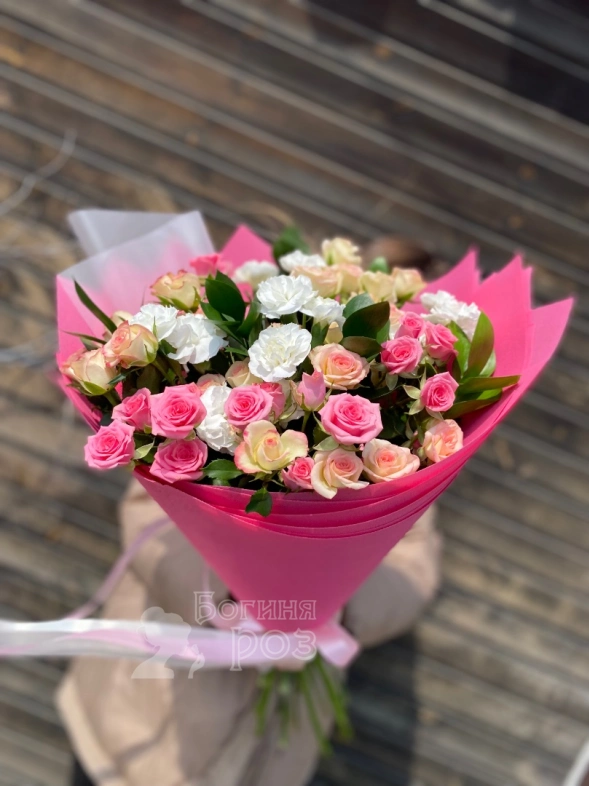 Ассорти из кустовых роз