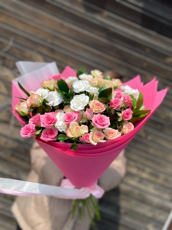 Ассорти из кустовых роз