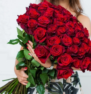 Монобукет из красных роз «Штиль»