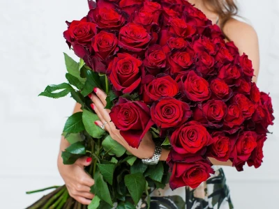 Монобукет из красных роз «Штиль»