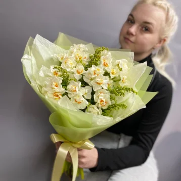 Букет из нарциссов