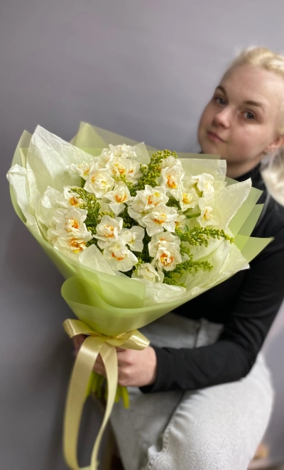 Букет из нарциссов