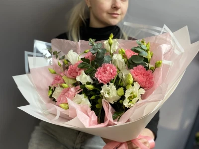 Эустома с диантусами