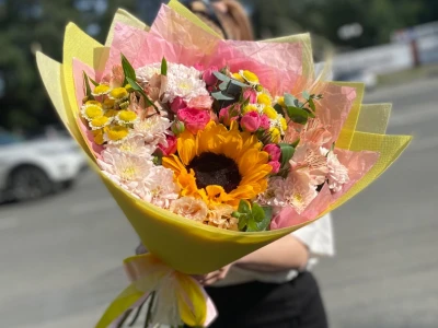Букет с  подсолнухом 