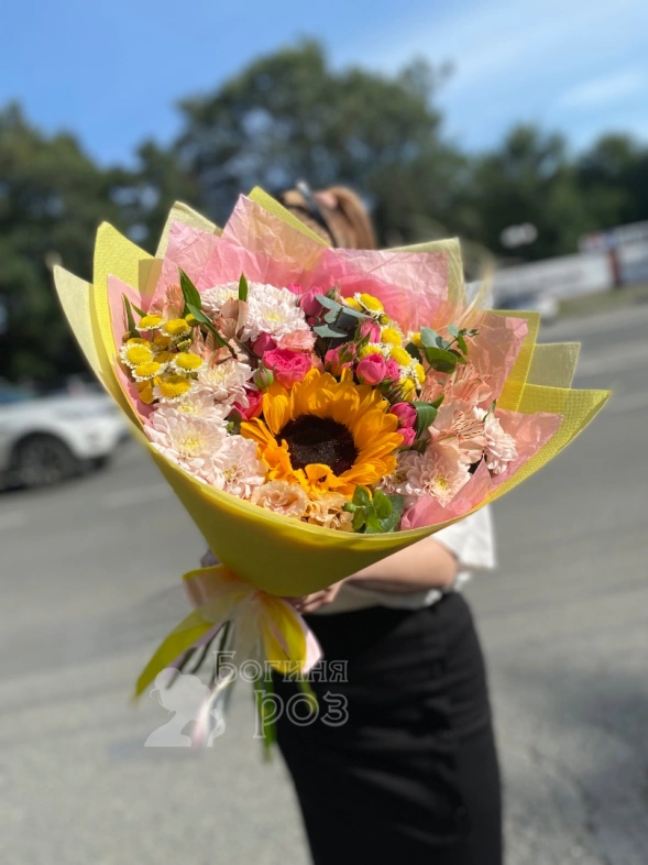 Букет с  подсолнухом 