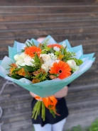 Яркий с герберами 0