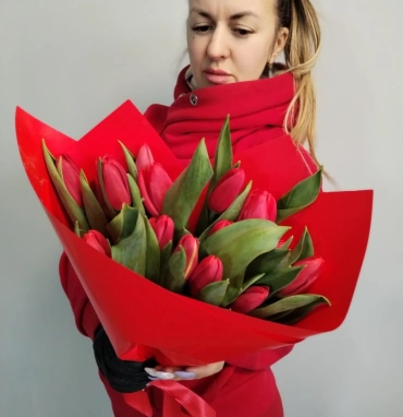 Тюльпаны 19 Шт красные