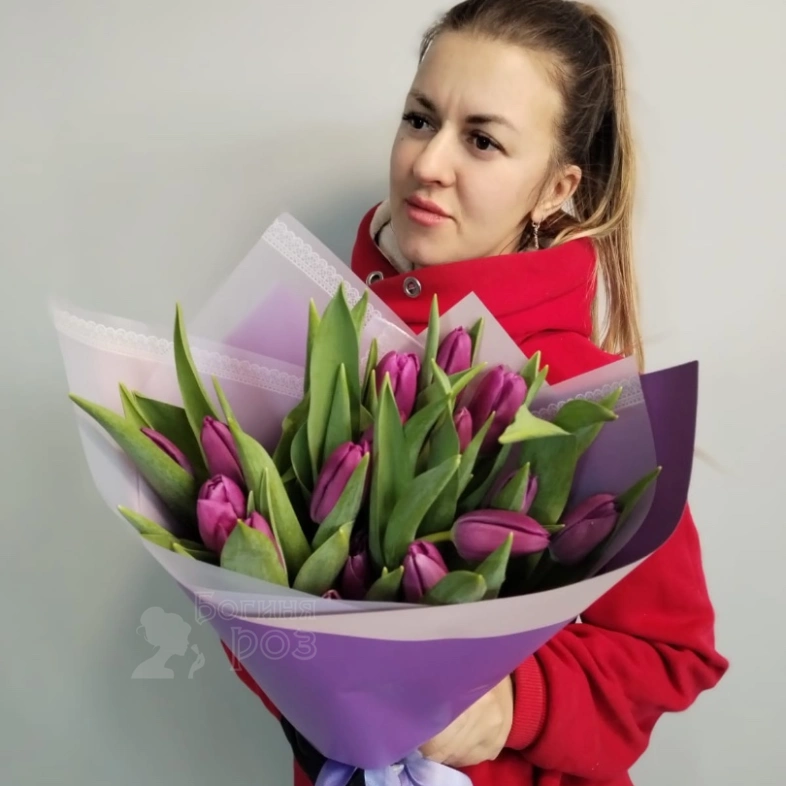 Букет из Тюльпанов 19 Шт фиолетовые
