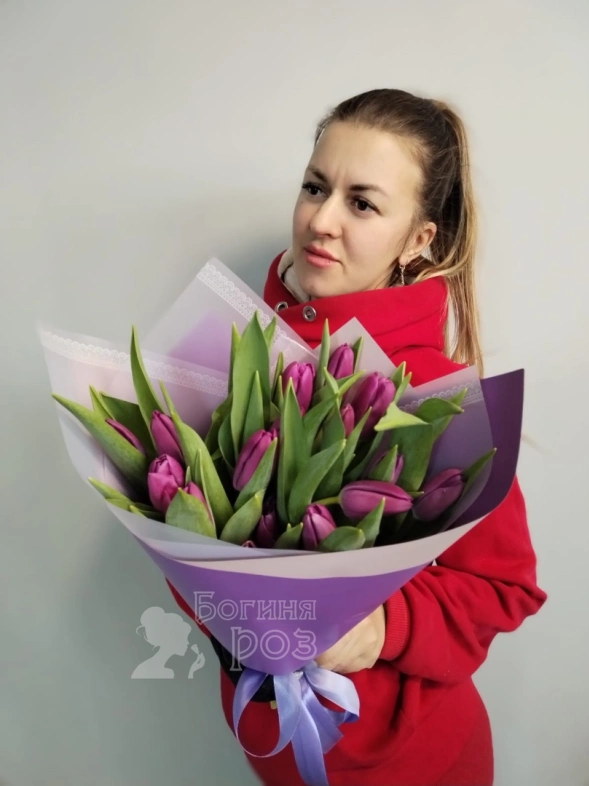 Букет из Тюльпанов 19 Шт фиолетовые