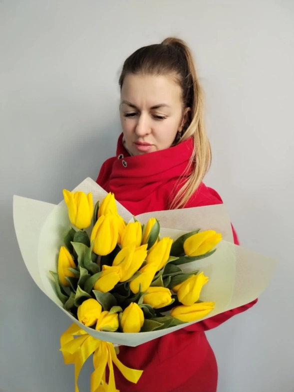 Тюльпаны 19 Шт Желтые