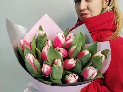 Букет из Тюльпанов 19 Шт Розовые