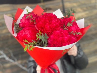 Страстные пионы