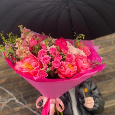 Букет С пионами «Шарм»