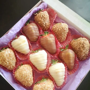 Клубника в шоколаде 12 Шт