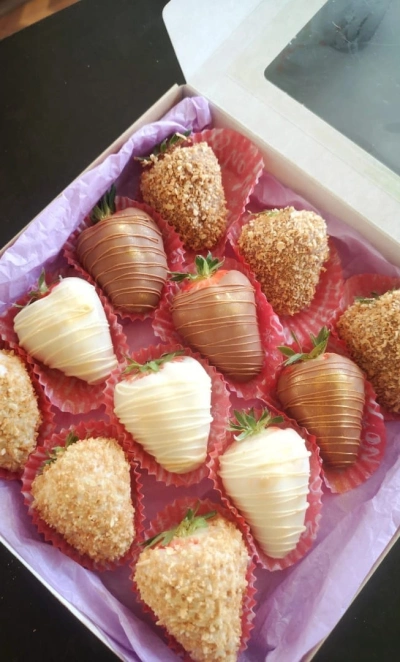 Клубника в шоколаде 12 Шт