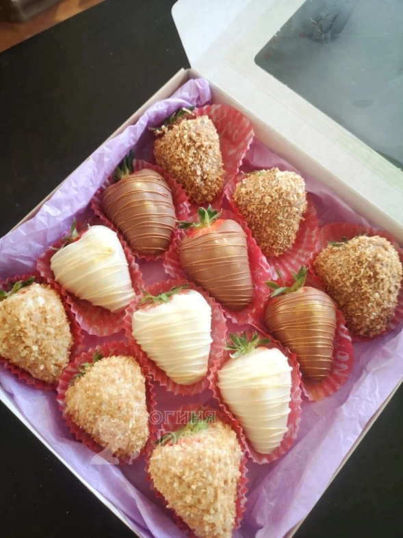 Клубника в шоколаде 12 Шт