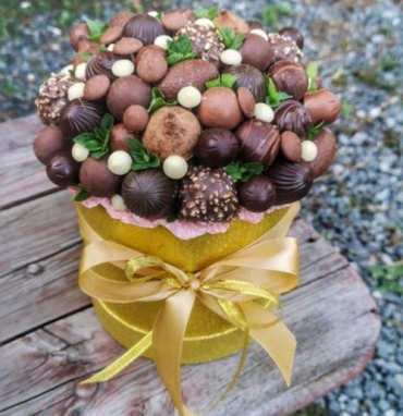 Коробка с вкусняшками